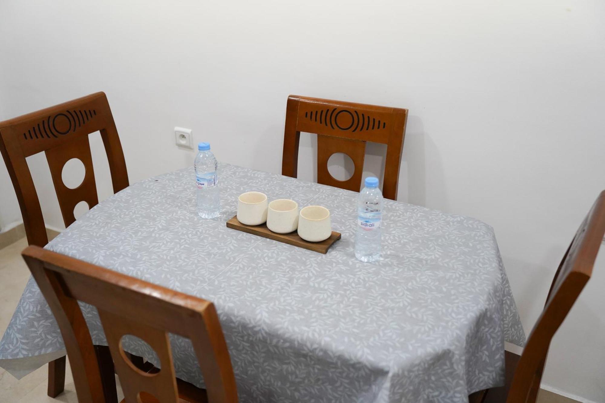 Ideal Pour Les Familles Dans Un Quartier Calme Proche De La Corniche *